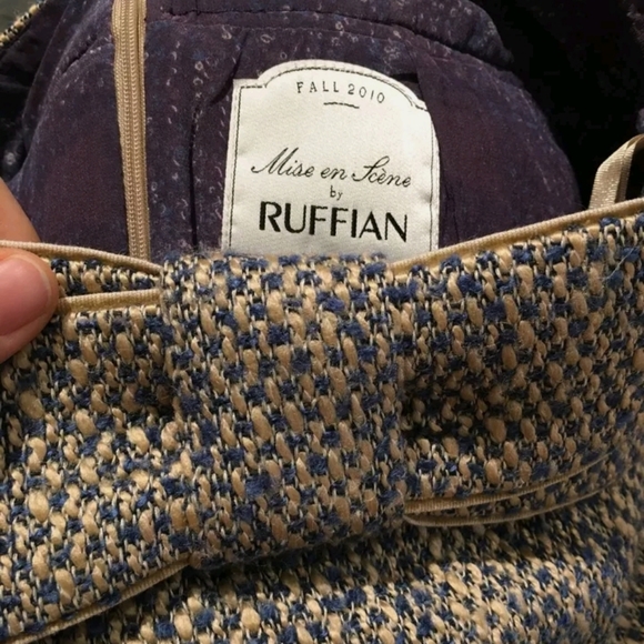 Anthroplogie skirt - Picture 3 of 5